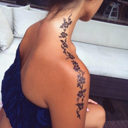 Татуировка женская