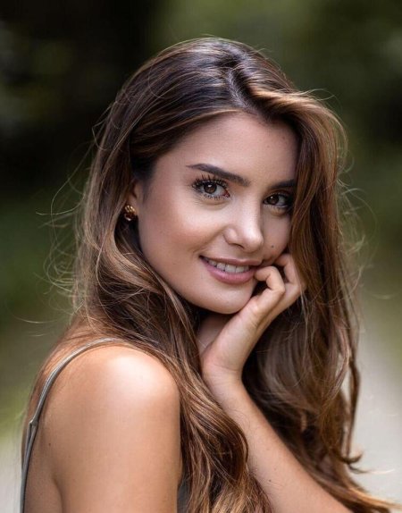 Самая красивая девушка