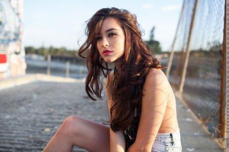 Модели брюнетки