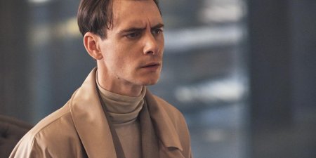 Гарри ллойд