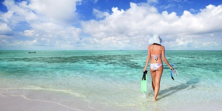 Девушка на мальдивах