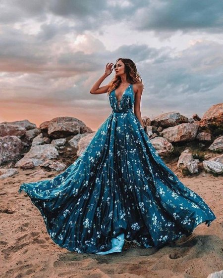 Платье шикарное