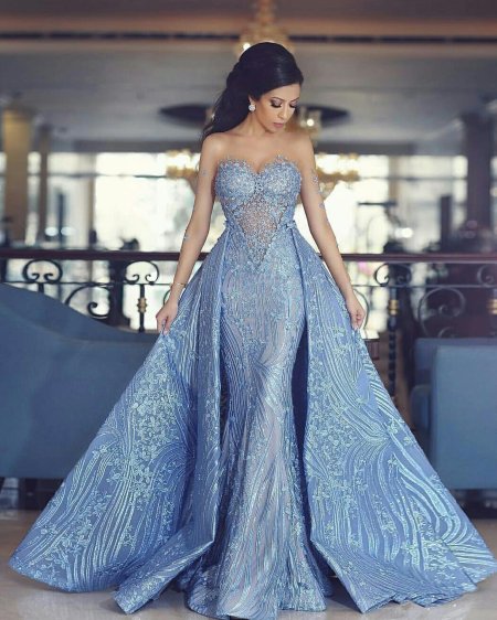 Шикарное вечернее платье