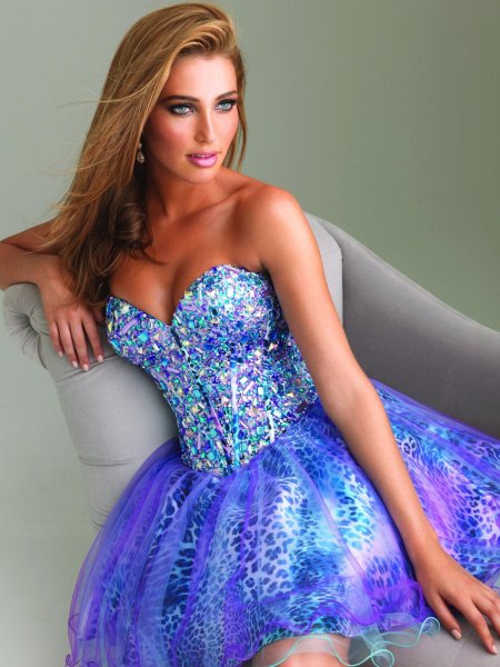 Вечернее платье короткое