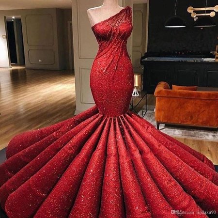 Дорогие вечерние платья