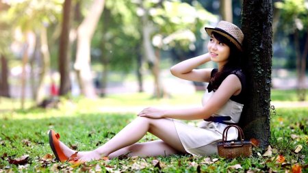 Девушка в парке