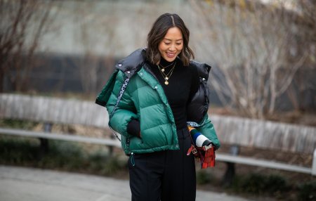 Короткий пуховик