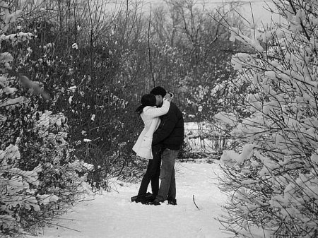 Влюбленная пара зима