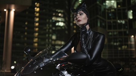 Kristen hughey catwoman