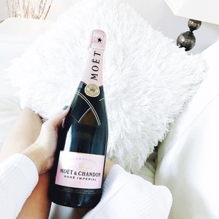 Шампанское инстанраммое