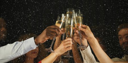 Новый год и шампанское