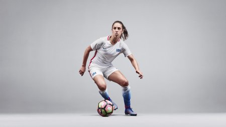 Джессика футболистка