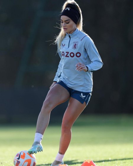 Алиша лехман футболистка