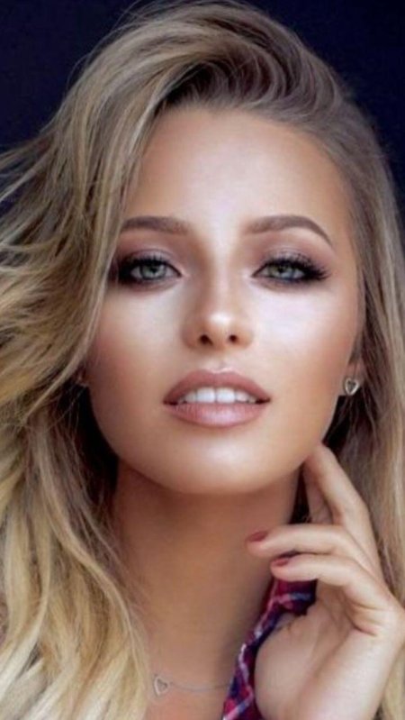 Красивый макияж для блондинок