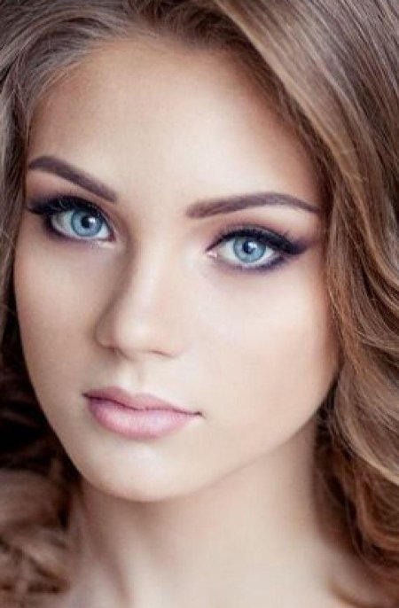 Макияж для голубых глаз и светлых волос
