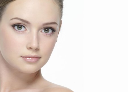 Женское лицо