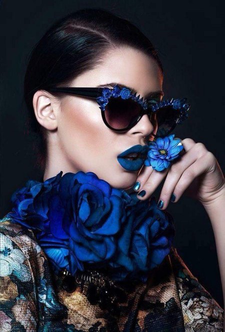 Гламурная девушка