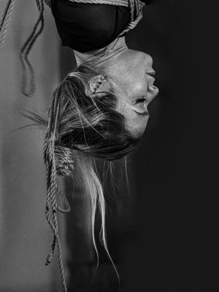 Шибари связанная девушка