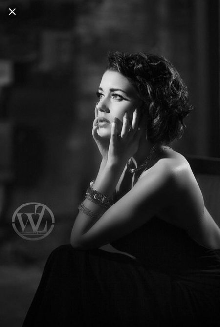 Девушка задумчивая