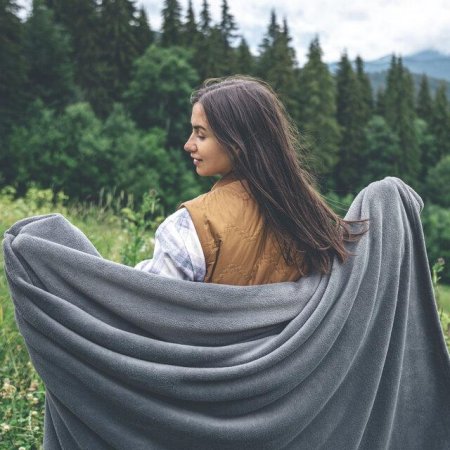 Плед на природе