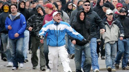 Футбольные хулиганы