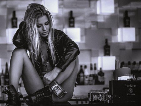 Дерзкая девушка