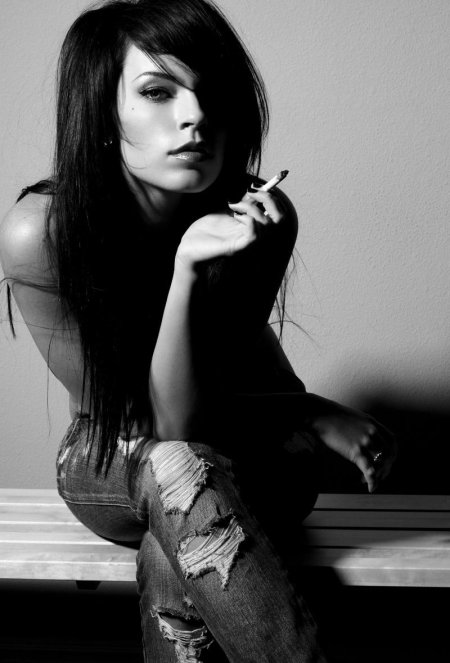 Девушки брюнетки