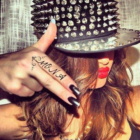 Кепка с шипами