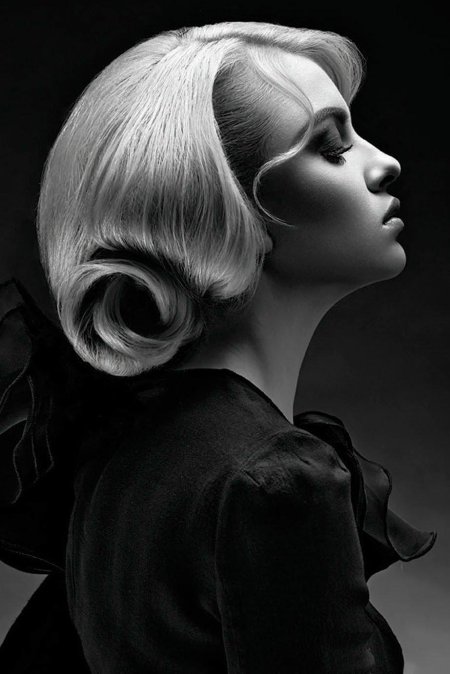 Женский профиль