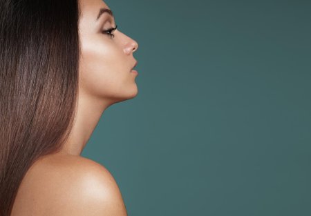 Женское лицо профиль