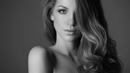 Красивая девушка