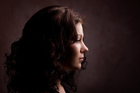 Портрет в профиль