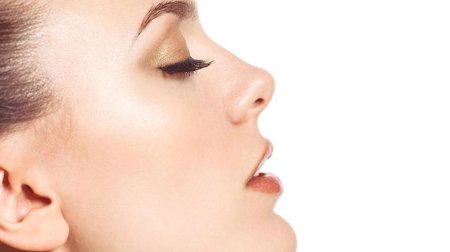 Нос в профиль