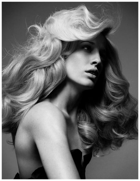 Стильная прическа