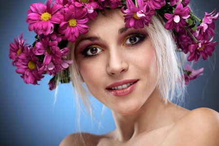 Девушка цветами