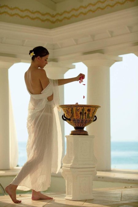 Фотосессия в греческом стиле