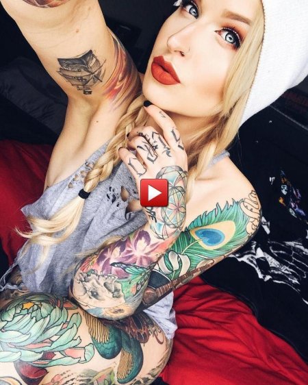 Девушки с татуировками