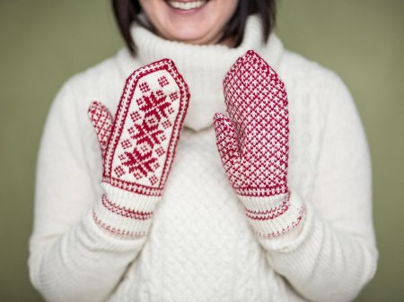 Варежки спицами