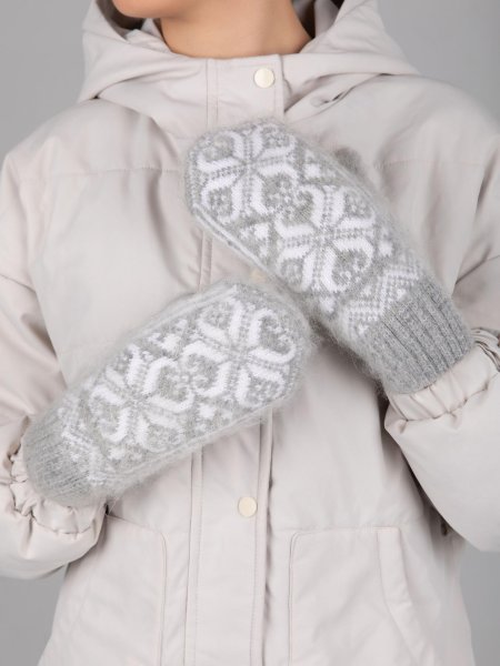 Варежки женские шерстяные снежинка