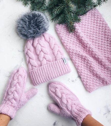 Вязаные комплекты