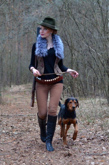Девушка охотница
