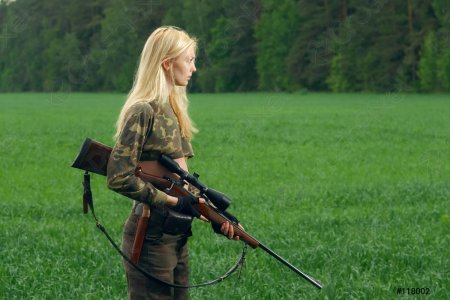 Девушка охотник