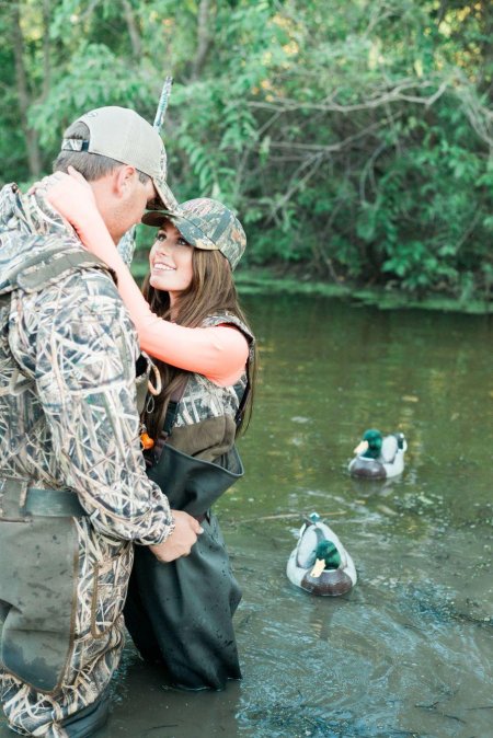 Девушка на охоте