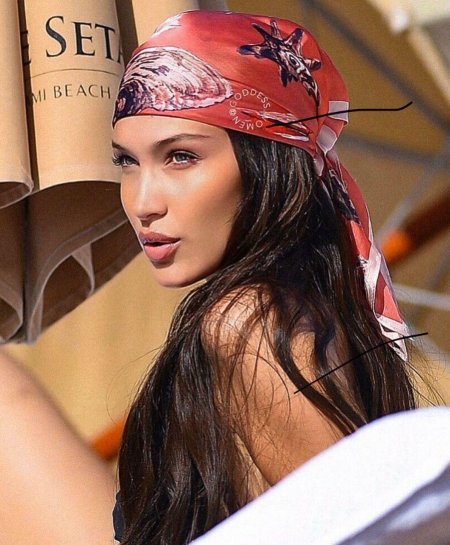 Белла хадид в бандане