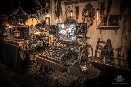 Компьютерный стол в стиле стимпанк