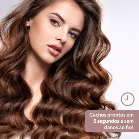 Женщина с каштановыми волосами