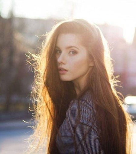 Каштановые волосы у девушек