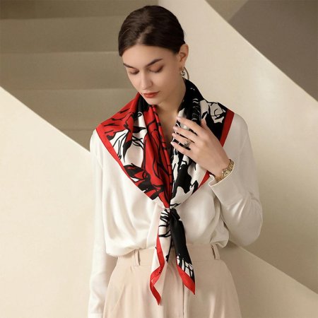 Женский шелковый шарф