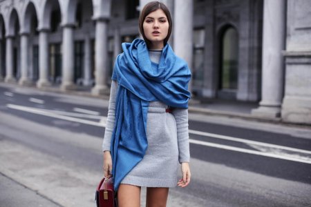 Широкий шарф