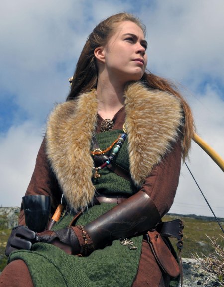 Женщина викинг
